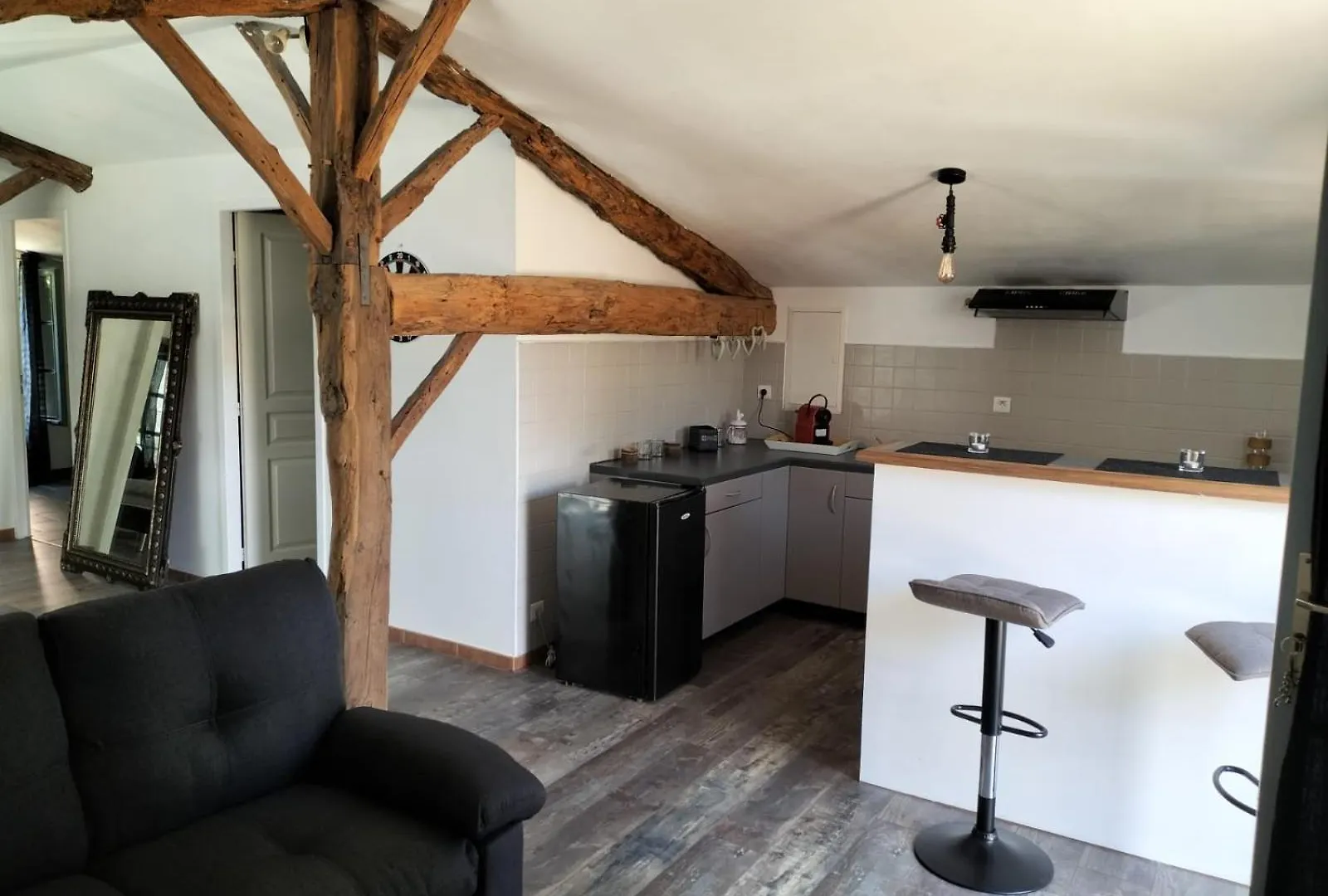 Les Lodges D'Adelaide Cahuzac-sur-Vère فرنسا